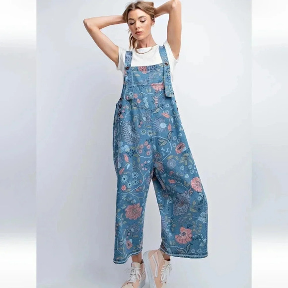 New! Easel Vintage Blue Washed Denim Floral Overall Jumpsuit L